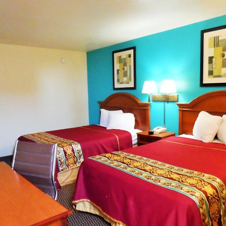 Courtesy Inn Del City Extérieur photo