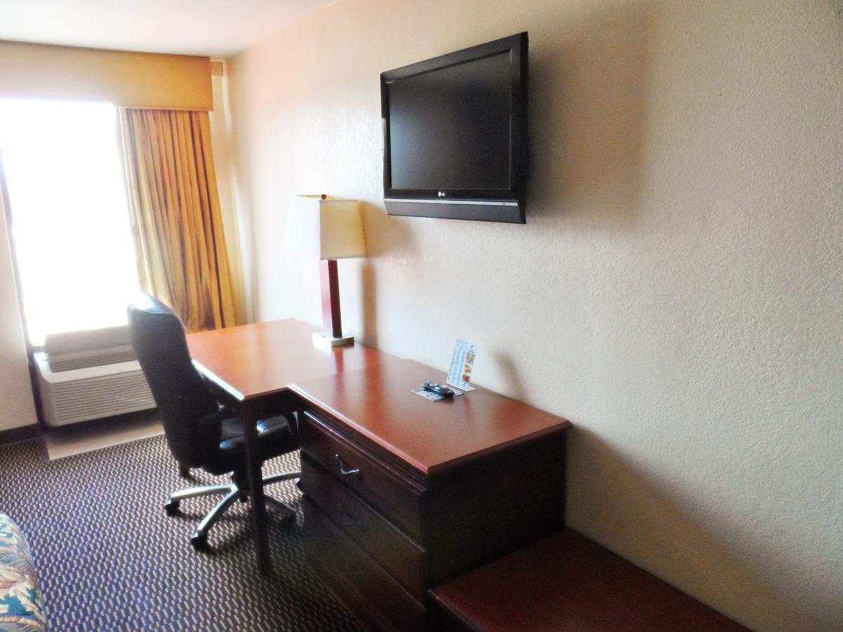 Courtesy Inn Del City Extérieur photo